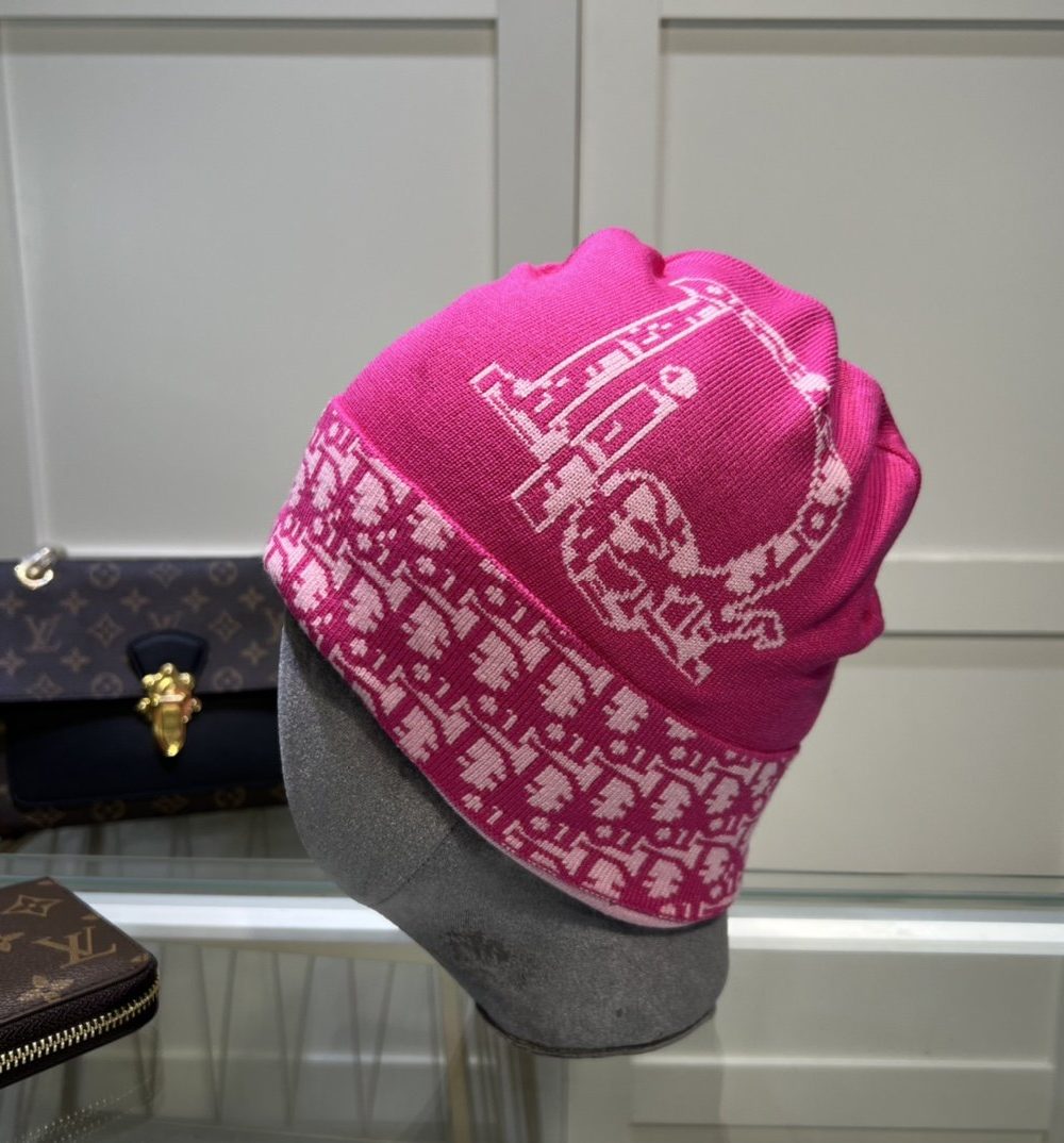 Dior Pompom Beanie In Pink