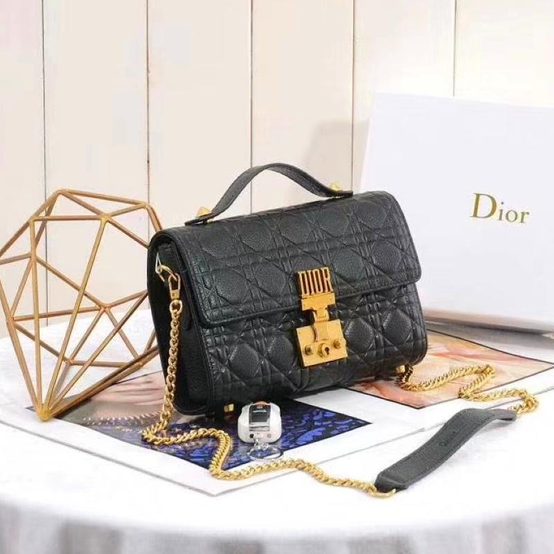 DM09 - Dior Women's Fashion Bag