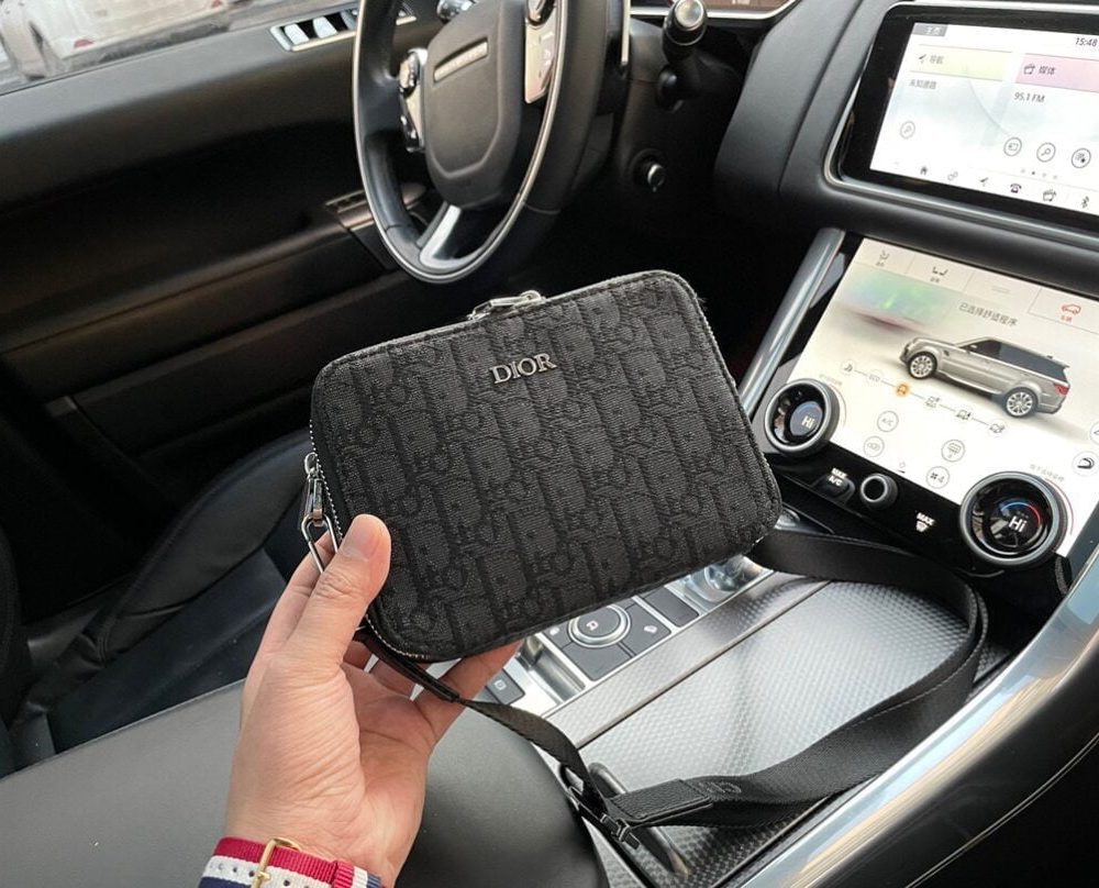 DM5043 - Dior Black Fashion Bag