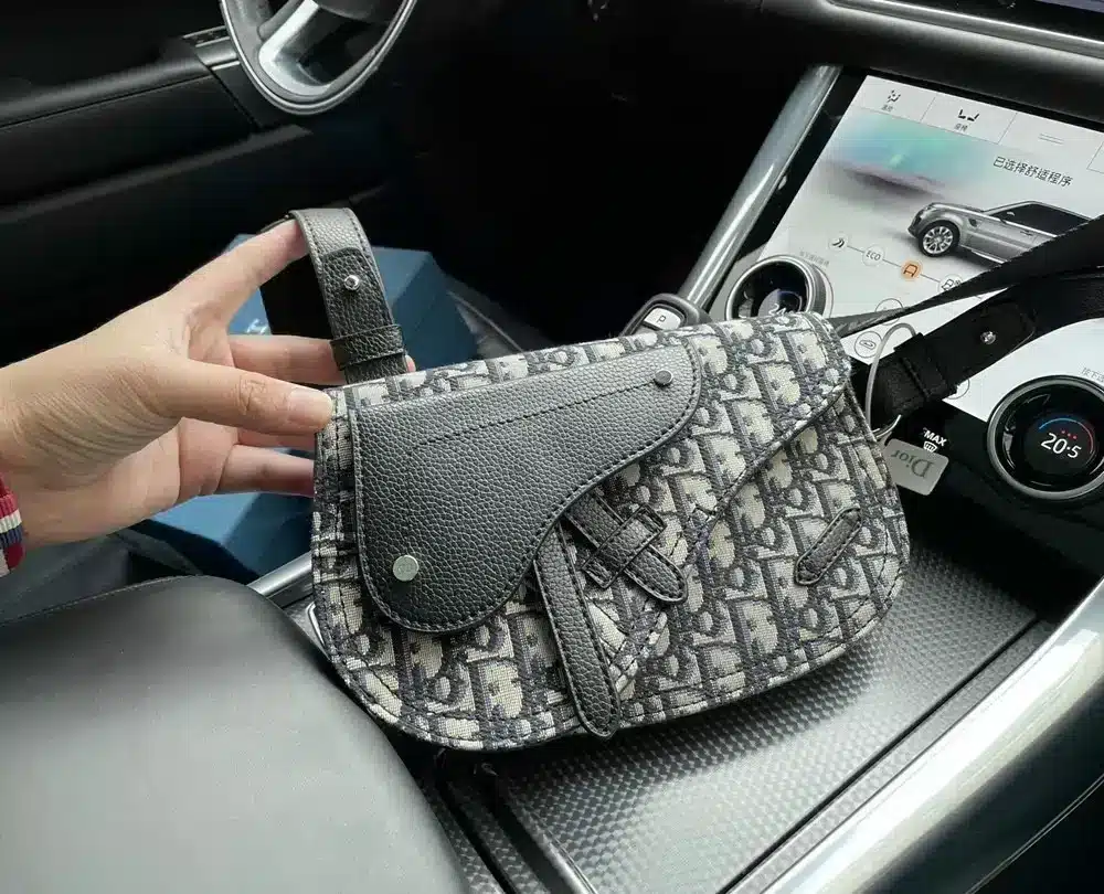 DM5044 - Dior Fashion Bag