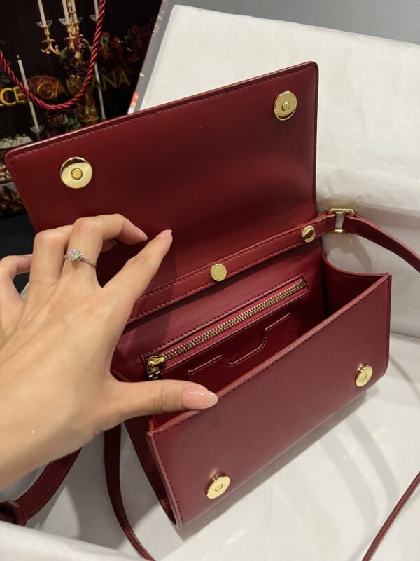 Dolce & Gabbana 3.5 Clutch Burgundy For Women 8.3in/21cm DG