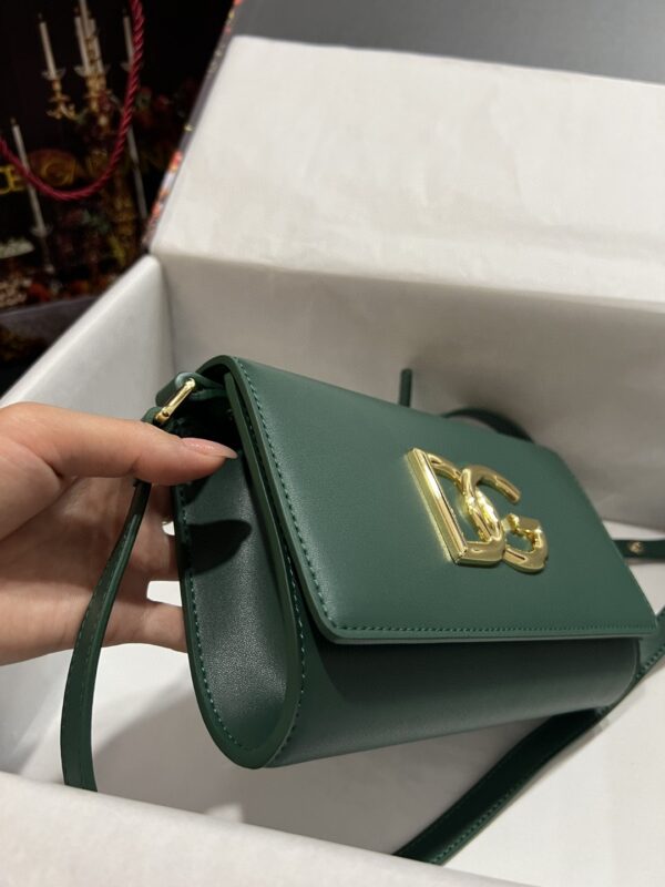 Dolce & Gabbana 3.5 Clutch Green For Women 8.3in/21cm DG