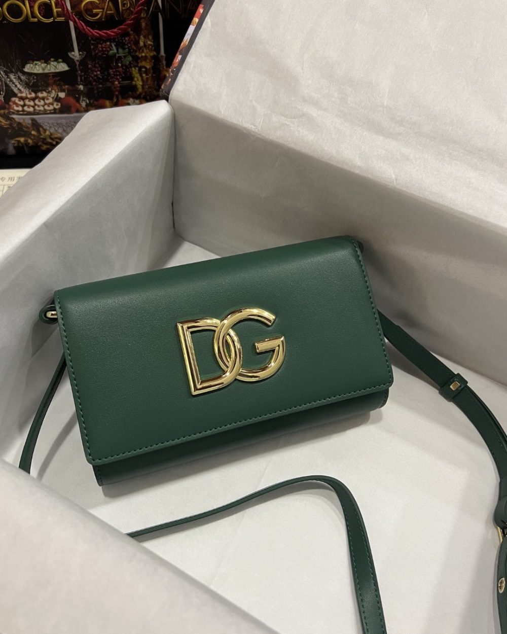 Dolce & Gabbana 3.5 Clutch Green For Women 8.3in/21cm DG