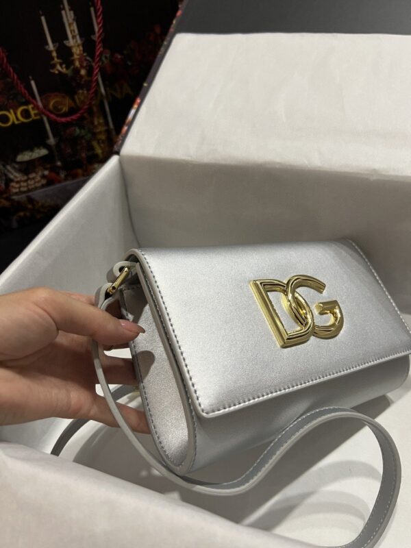 Dolce & Gabbana 3.5 Clutch Silver For Women 8.3in/21cm DG
