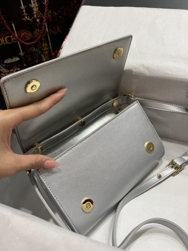 Dolce & Gabbana 3.5 Clutch Silver For Women 8.3in/21cm DG