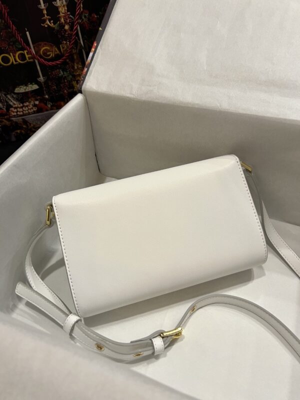 Dolce & Gabbana 3.5 Clutch White For Women 8.3in/21cm DG BB7082AW57680002
