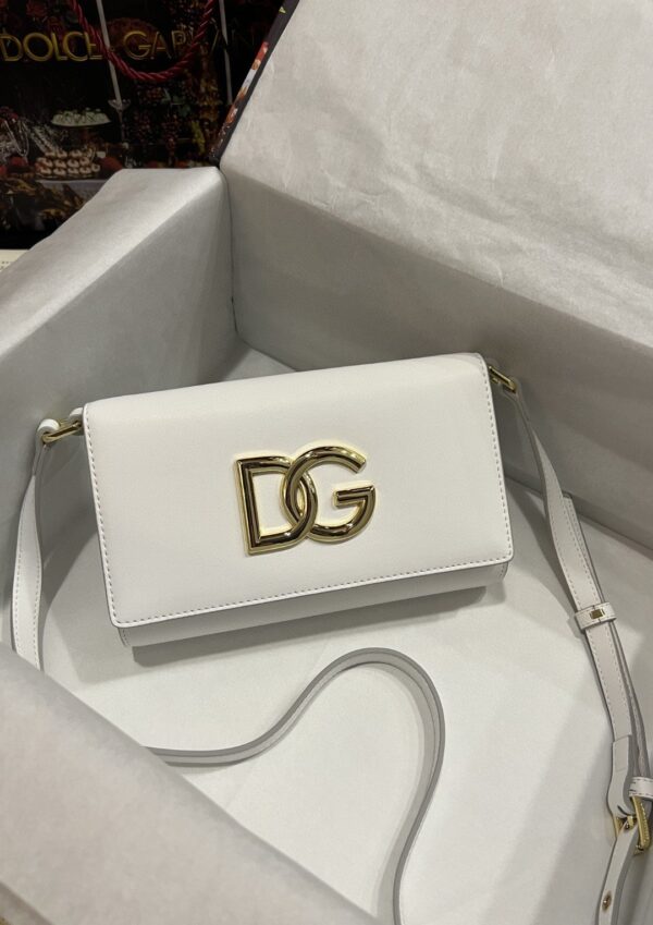 Dolce & Gabbana 3.5 Clutch White For Women 8.3in/21cm DG BB7082AW57680002