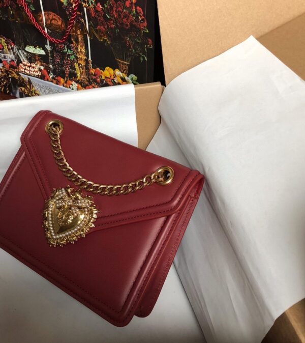 Dolce & Gabbana Medium Devotion Bag Burgundy For Women 8.1in/20.5cm DG