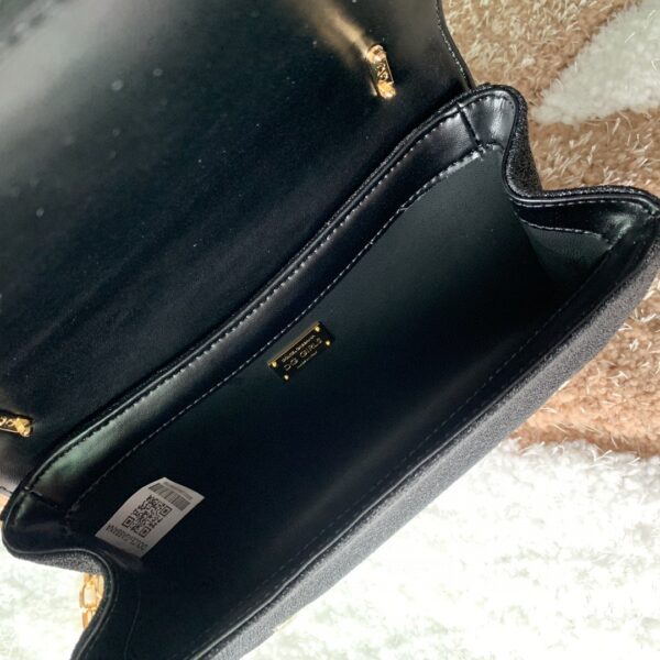 Dolce & Gabbana Nappa DG Girls Shoulder Bag Black For Women 8.3in/21cm DG BB6498AZ80180999