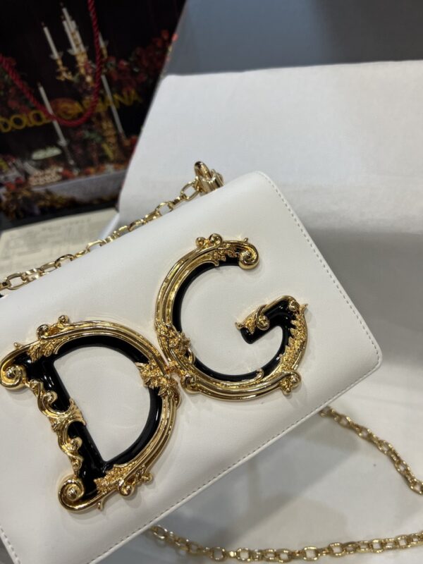 Dolce & Gabbana Nappa DG Girls Shoulder Bag White For Women 8.3in/21cm DG BB6498AZ80180001