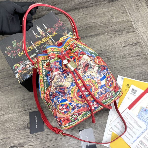 Dolce & Gabbana Print Crespo Bucket Bag Multicolor With Branded Plate For Women DG Bag