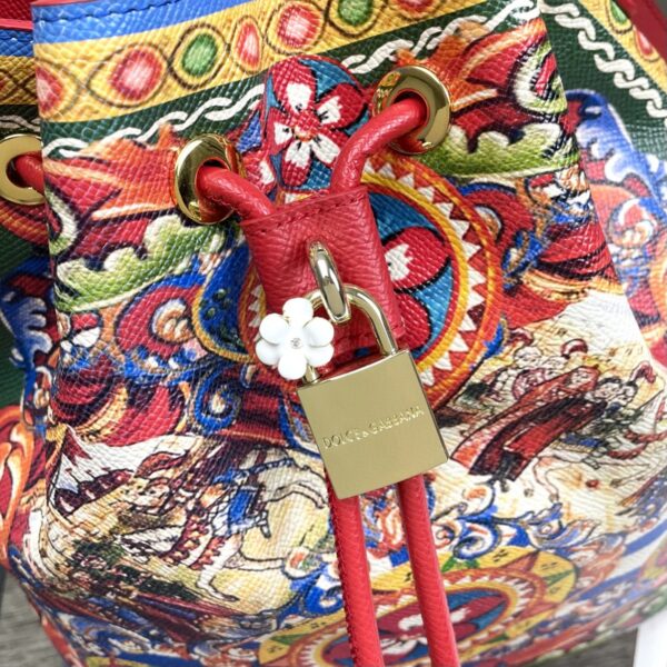 Dolce & Gabbana Print Crespo Bucket Bag Multicolor With Branded Plate For Women DG Bag