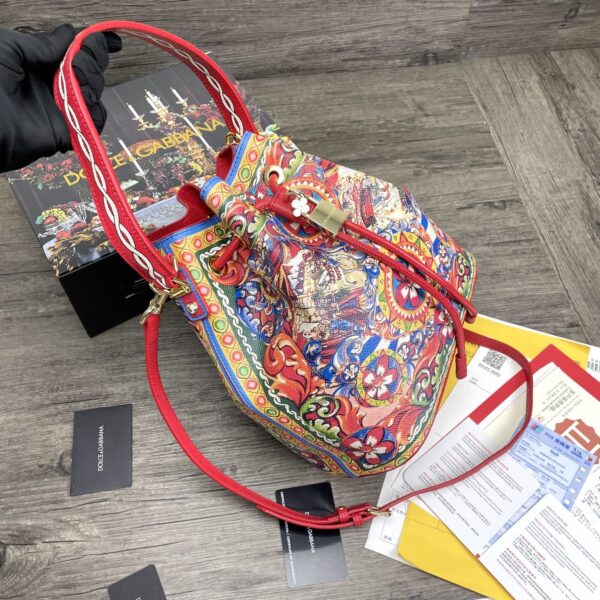 Dolce & Gabbana Print Crespo Bucket Bag Multicolor With Branded Plate For Women DG Bag