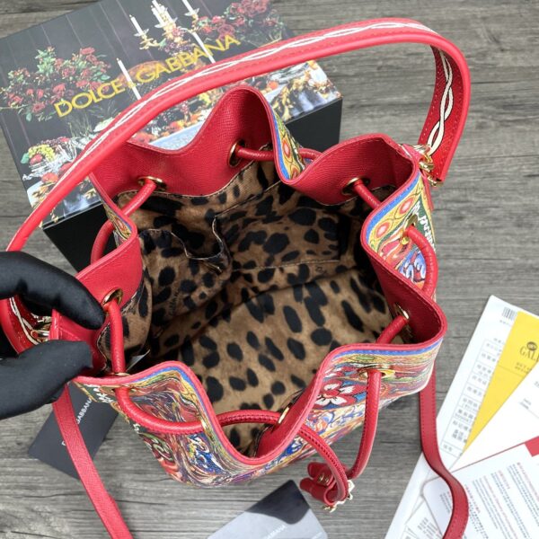 Dolce & Gabbana Print Crespo Bucket Bag Multicolor With Branded Plate For Women DG Bag