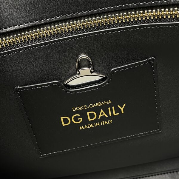 Dolce & Gabbana Small DG Daily Shopper Black For Women 14.6in/37cm DG BB7023AQ26980999