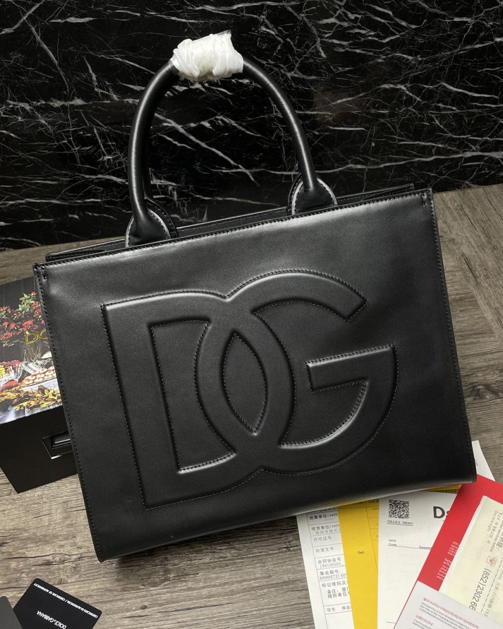 Dolce & Gabbana Small DG Daily Shopper Black For Women 14.6in/37cm DG BB7023AQ26980999