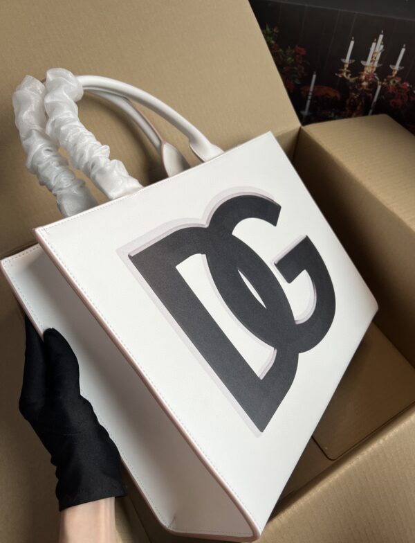 Dolce & Gabbana Small DG Daily Shopper With DG Logo Print White For Women 14.6in/37cm DG