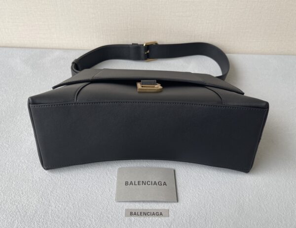 Downtown Small Shoulder Bag In Black For Women 11.8in/30cm 67135329S1M1000