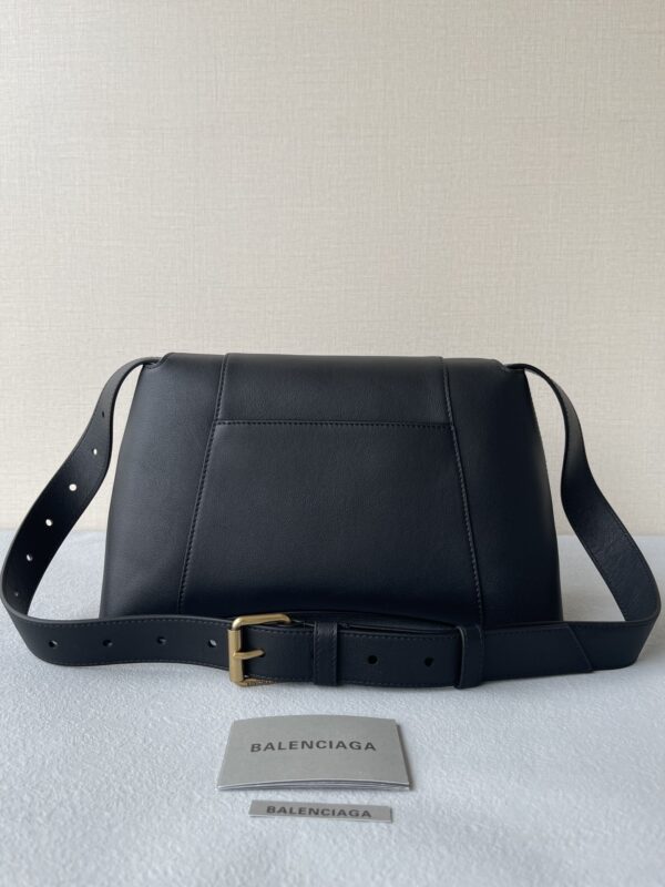 Downtown Small Shoulder Bag In Black For Women 11.8in/30cm 67135329S1M1000