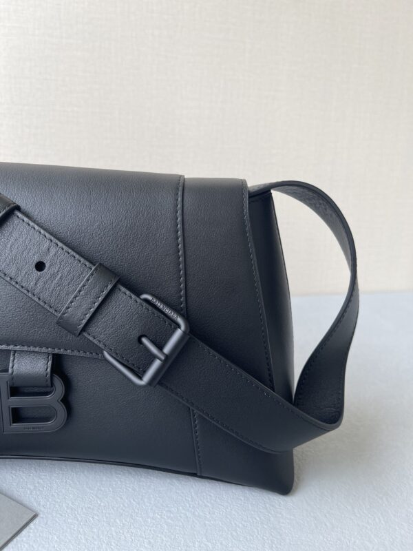 Downtown Small Shoulder Bag In Black/Beige/Pink For Women 11.8in/30cm 67135329S171000