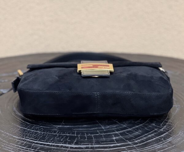 1:1 Replica Fendi Baguette Black Bag For Woman 25cm/9.5in