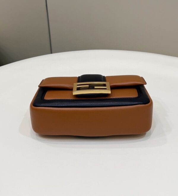 1:1 Replica Fendi Baguette Chain Brown and Black Bag For Woman 19cm/7.5in