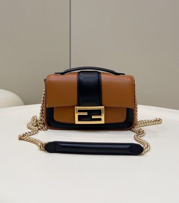1:1 Replica Fendi Baguette Chain Brown and Black Bag For Woman 19cm/7.5in