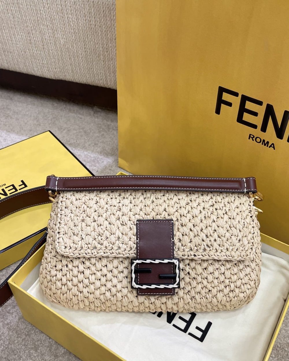 1:1 Replica Fendi Baguette Woven Straw Red For Women, Women's Handbags, Shoulder And Crossbody Bags 10.2in/26cm FF