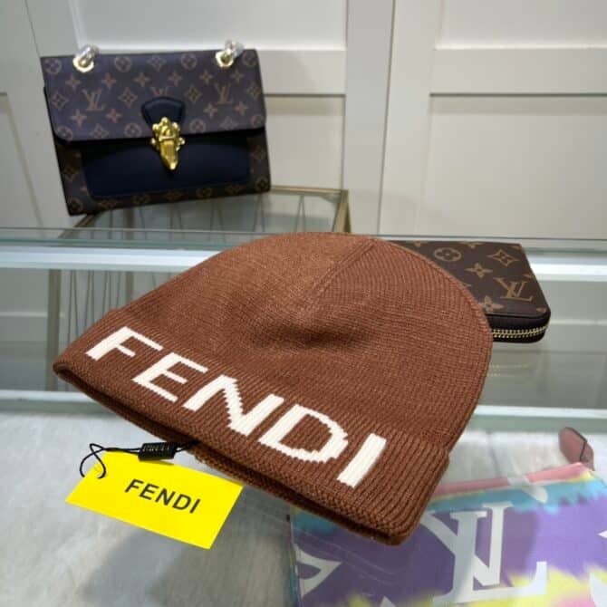 fendi beanie in brown op7h9