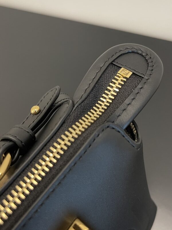 1:1 Replica Fendi By The Way Black Mini Bag For Woman 17cm/6.5in