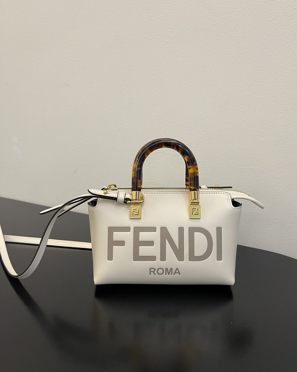 1:1 Replica Fendi By The Way White Mini Bag For Woman 17cm/6.5in