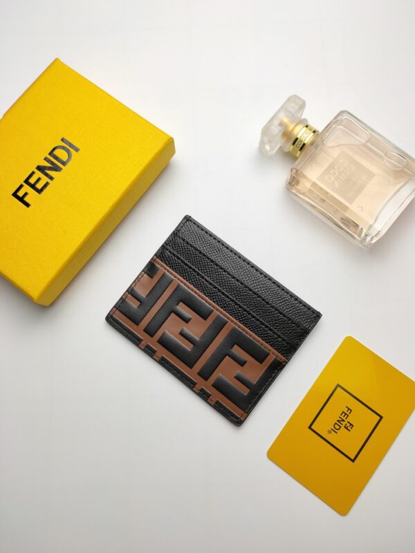 1:1 Replica Fendi Card Case Brown With Black Card Slots For Men 4in/10cm FF