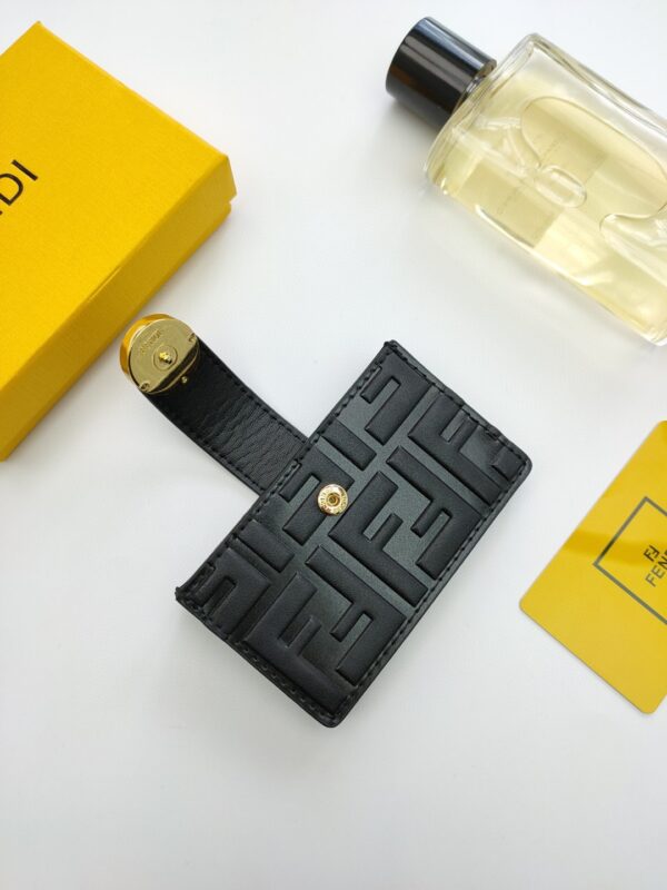 1:1 Replica Fendi Card Holder Black With Black Gusseted Card Holder For Men 4in/10cm FF