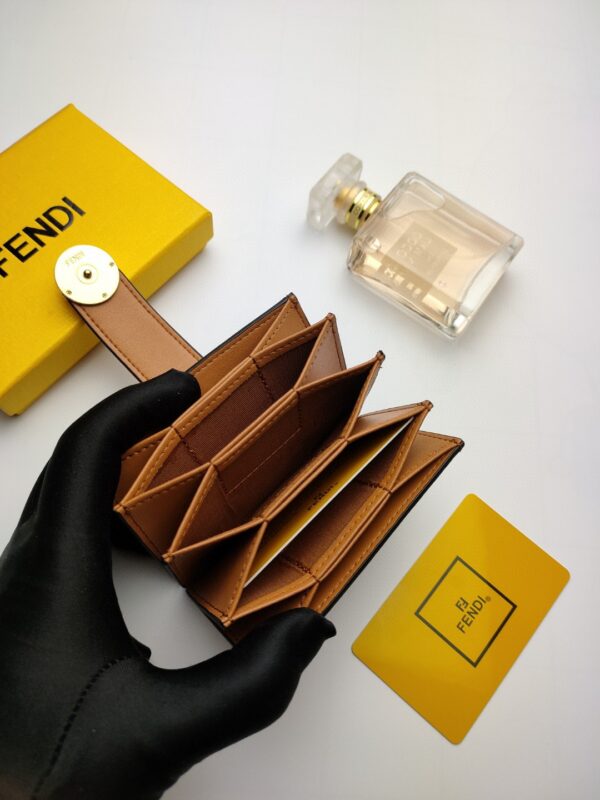1:1 Replica Fendi Card Holder Brown With Brown Gusseted Card Holder For Women 4in/10cm FF