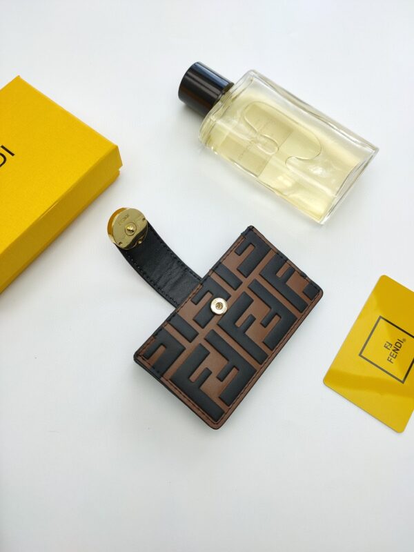 1:1 Replica Fendi Card Holder Brown With Pink Gusseted Card Holder For Women 4in/10cm FF