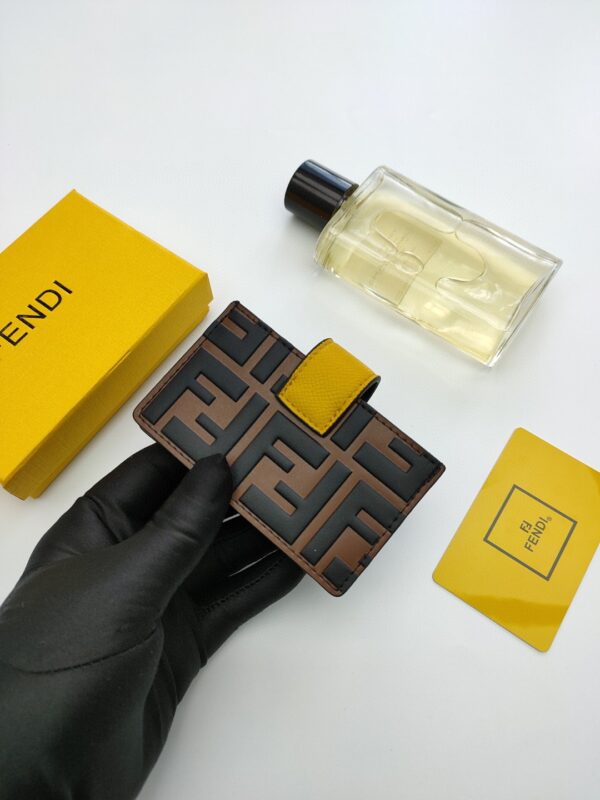 1:1 Replica Fendi Card Holder Brown With Yellow Gusseted Card Holder For Women 4in/10cm FF 8M0301A6CBF19DA