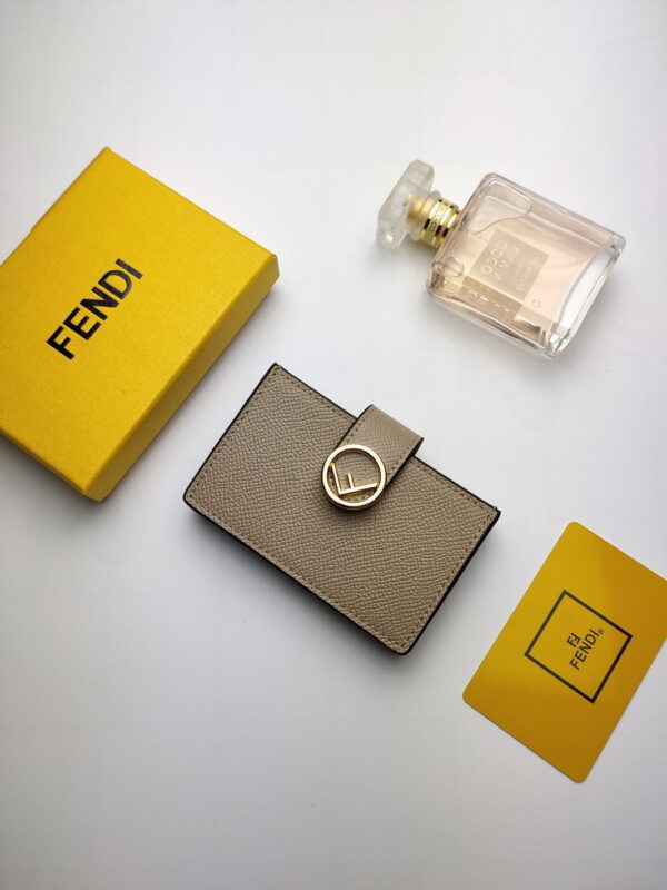 1:1 Replica Fendi Card Holder Light Grey With Light Grey Gusseted Card Holder For Women 4in/10cm FF 8M0301A18BF0E65