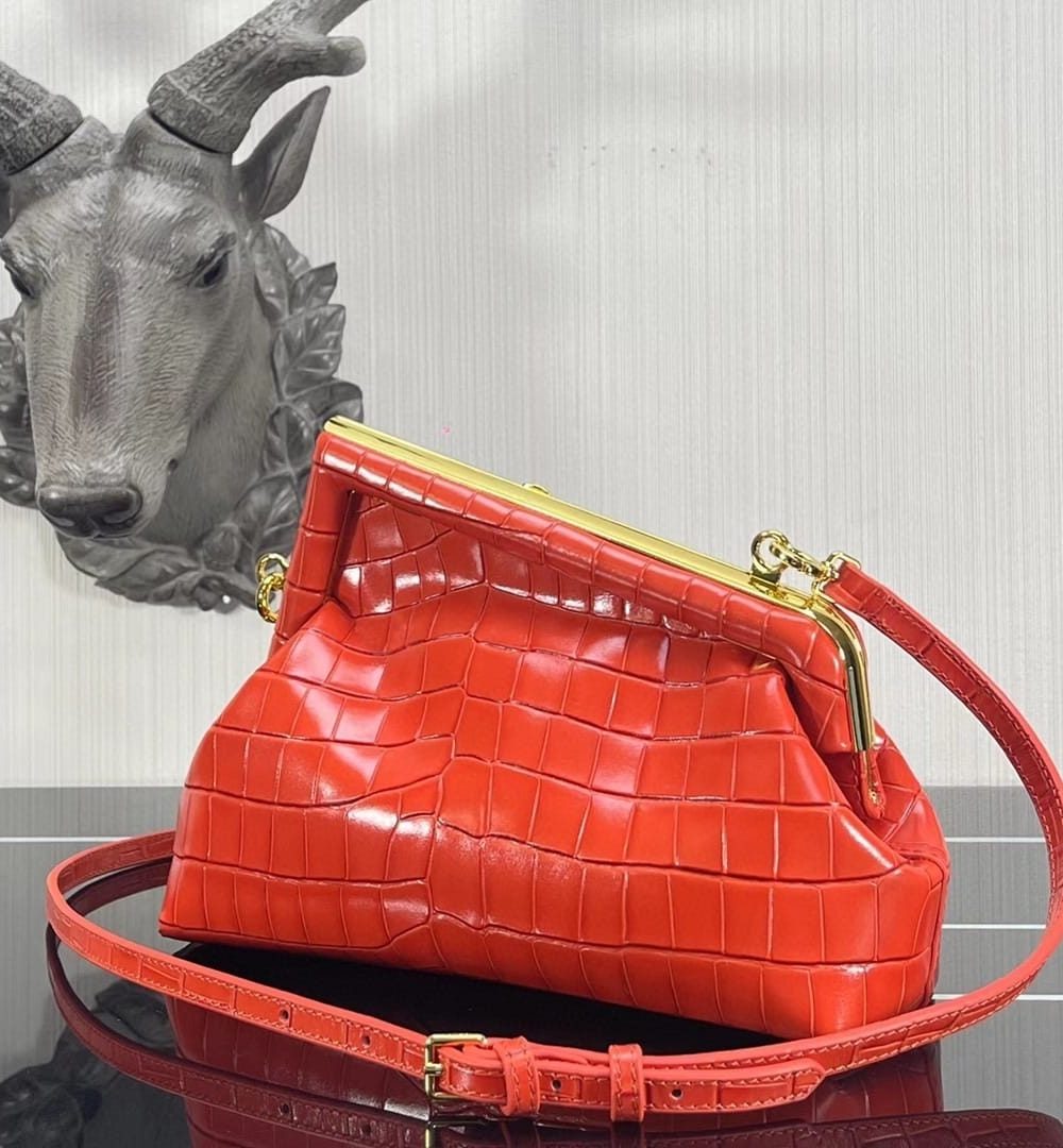 1:1 Replica Fendi First Small Orange Crocodile Bag For Woman 26cm/10in