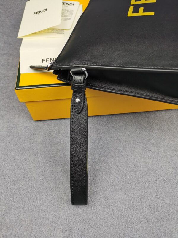 1:1 Replica Fendi Flat Pouch Black For Men 27cm/10.5in FF