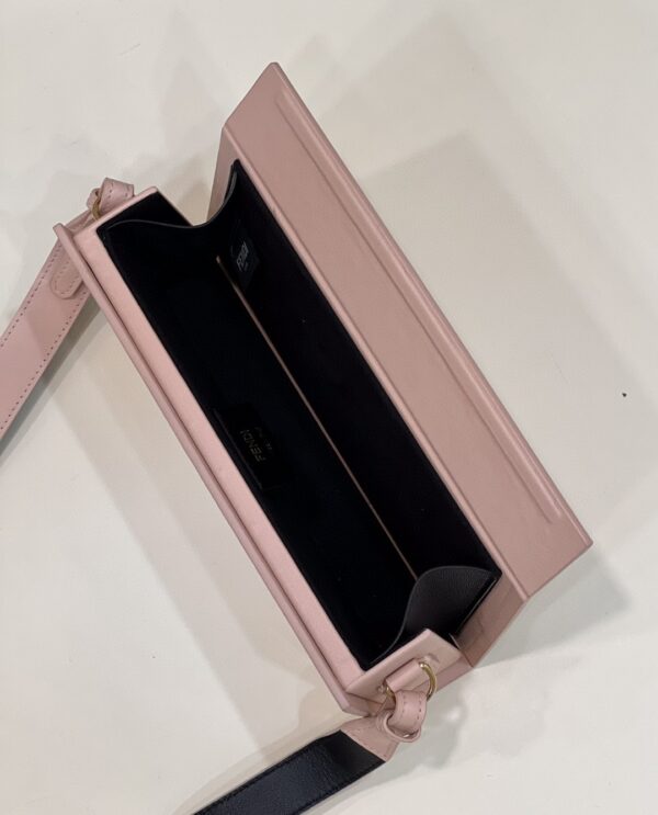 1:1 Replica Fendi Horizontal Box Pink Bag For Woman 10.5cm/4in