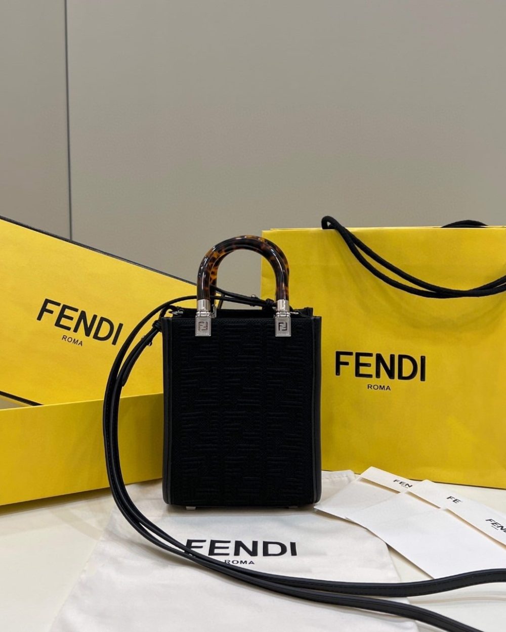 1:1 Replica Fendi Mini Sunshine Shopper Black Bag For Woman 18cm/7in
