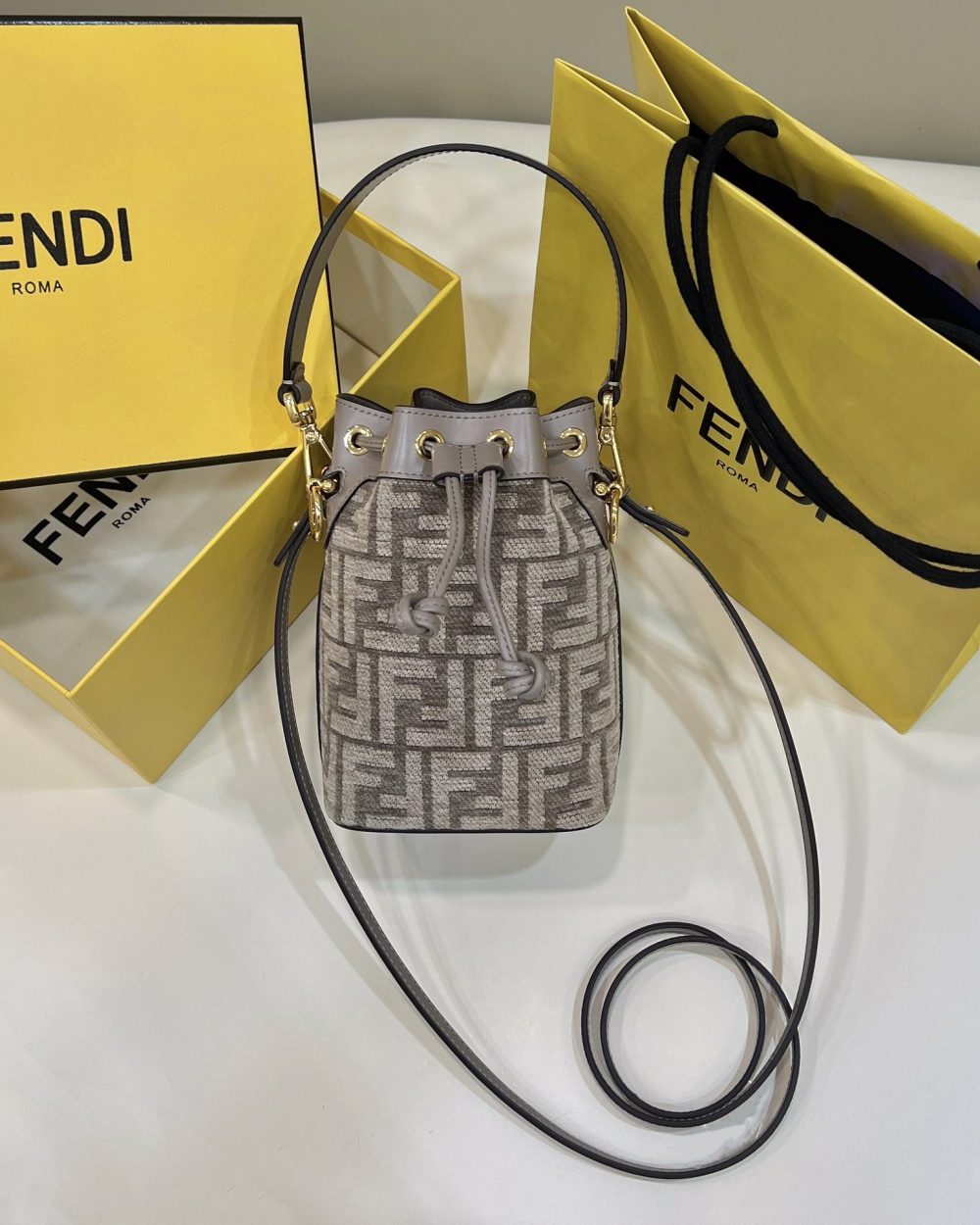 1:1 Replica Fendi Mon Tresor Small Beige Bag For Woman 18cm/7in