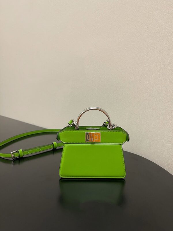 1:1 Replica Fendi Peekaboo ISeeU Petite Green Micro Bag For Woman 11cm/4.5in