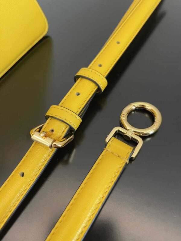 1:1 Replica Fendi Peekaboo ISeeU Petite Yellow Small Bag For Woman 20cm/8in