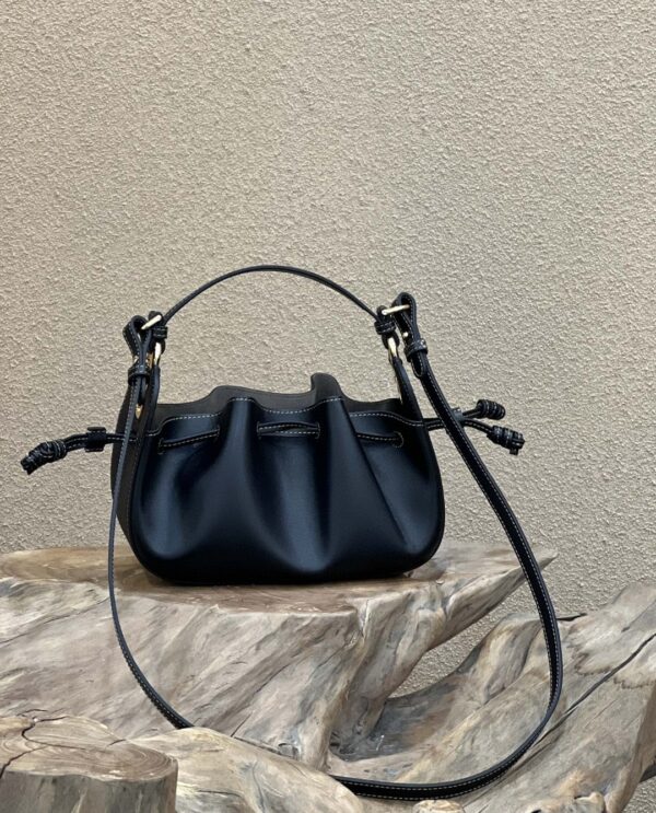 1:1 Replica Fendi Pomodorino Black Mini Bag For Woman 17cm/6.5in