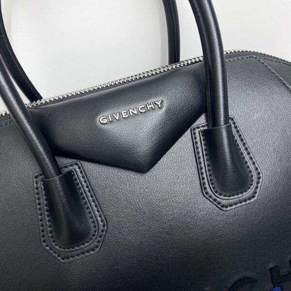 Givenchy Antigona Bag Black For Women, Women's Handbags, Shoulder Bags 13in/33cm GVC