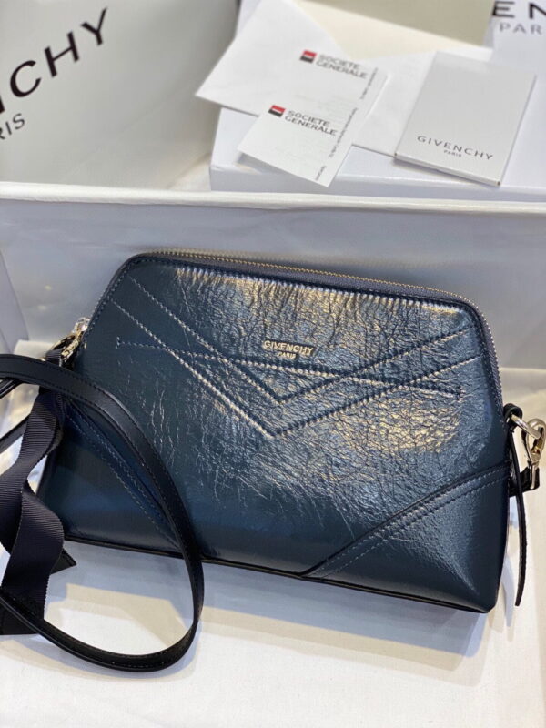 Givenchy Messenger Bag Blue For Women, Women's Handbags, Shoulder And Crossbody Bags 9.8in/25cm GVC