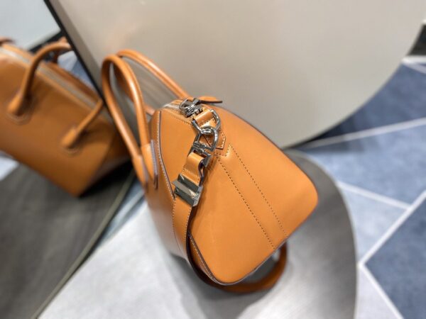 Givenchy Mini Antigona Sport Bag Caramel Brown For Women, Women's Handbags, Shoulder Bags 8.7in/22cm GVC