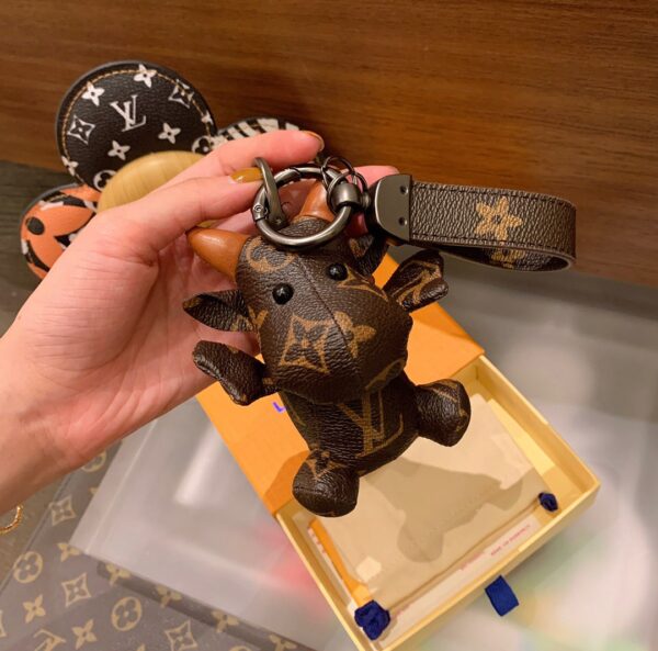 GJ05 – Key holder and bag charm