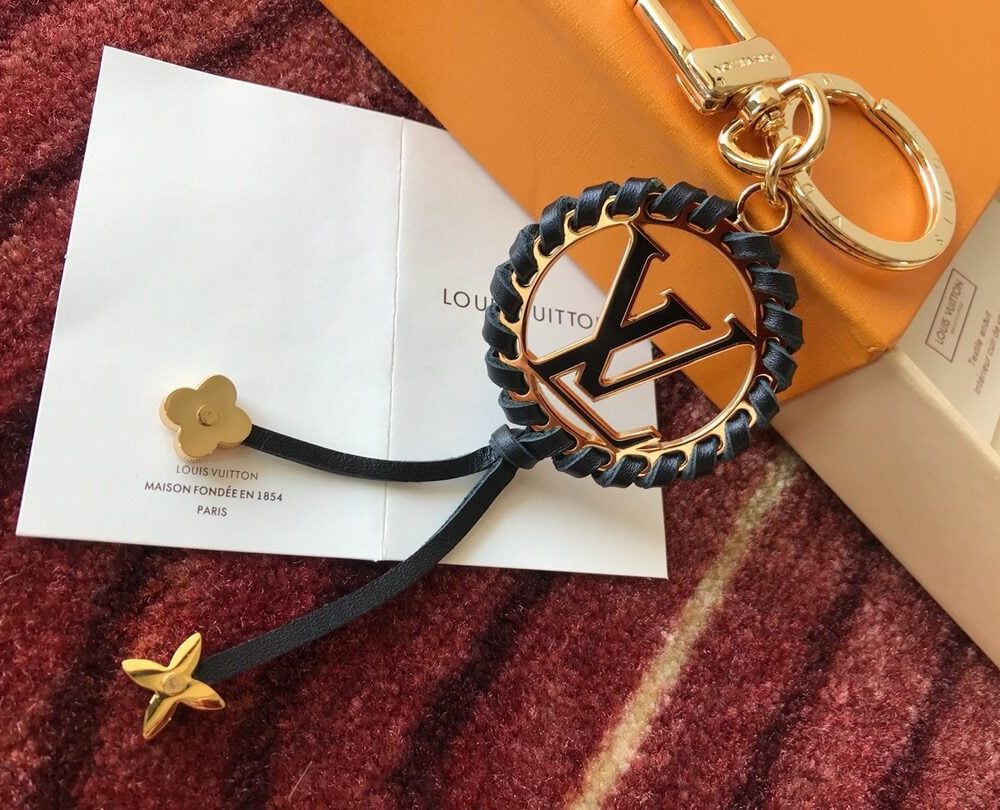 GJ13 – Key holder and bag charm